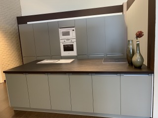 TOONZAAL KEUKEN NR 304 IRIS GREY ---- 7550 EUR EXCL.BTW